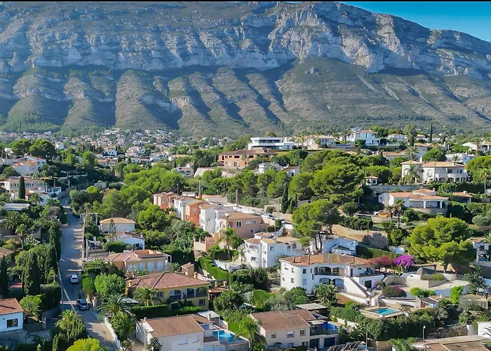Casa Mieke Modern View Of The Montgo Mountain